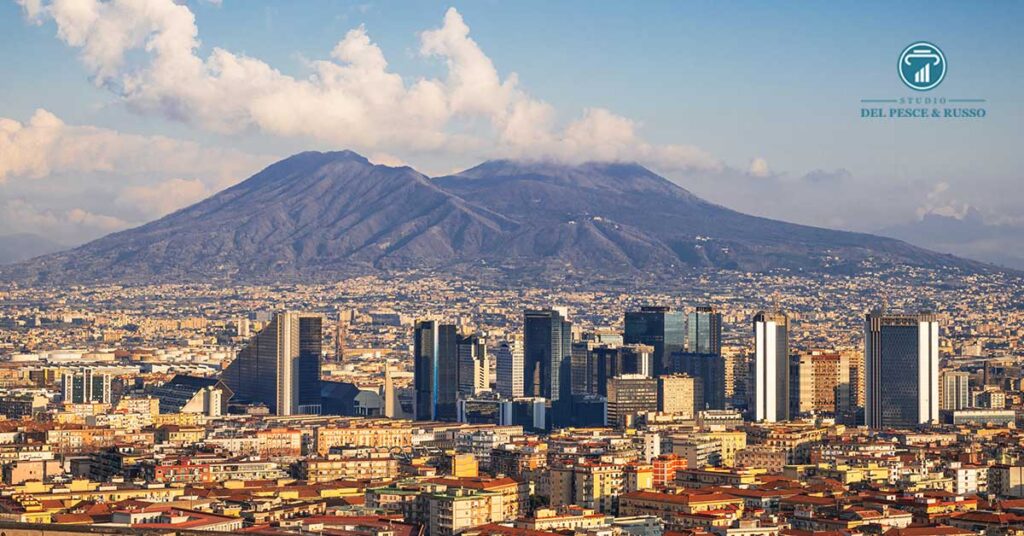 Napoli, il Vesuvio e il Centro Direzionale